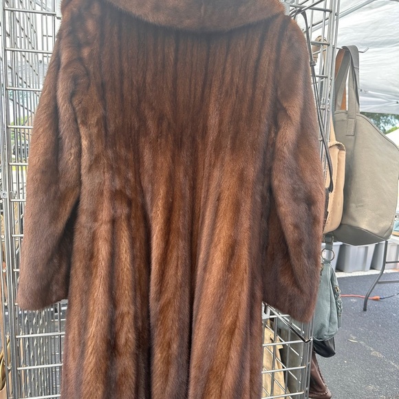 Manzari Brown mink coat - Picture 9 of 15